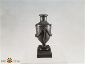 An English Black Basalt Cassolette Vase And Cover C1775 18Th Century Pottery